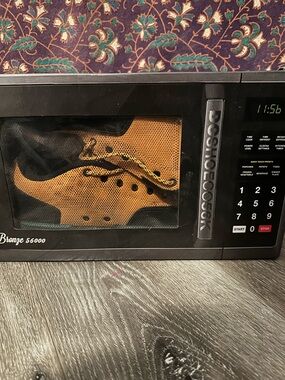 Clocker 56k (Bronze 56k x DC Shoes)
Sz 10